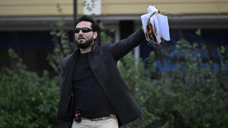 Matan a tiros al activista iraquí que quemaba el Corán en público
