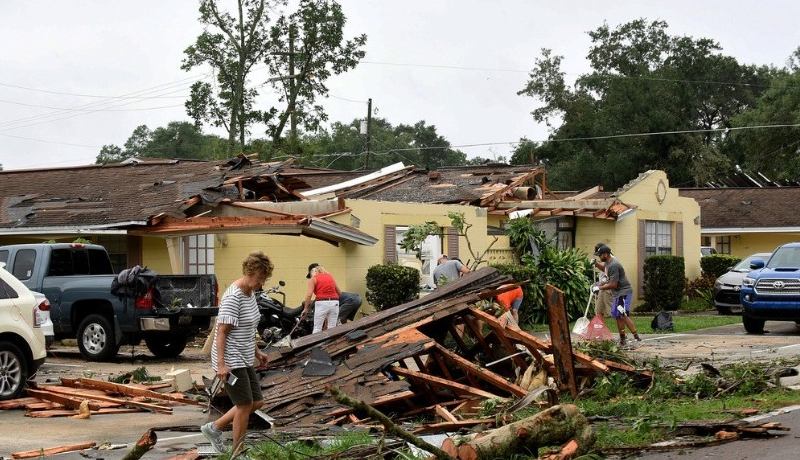 El terrible momento de una venezola tras quedar atrapada en un tornado en Orlando +VIDEO