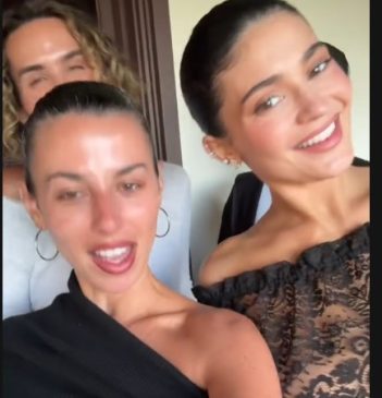 Kylie Jenner y Victoria Villarroel