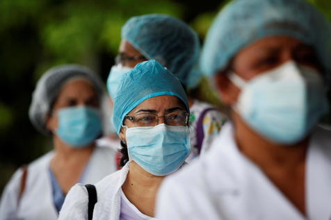 Médicos Unidos reporta 823 trabajadores de la salud muertos por COVID-19