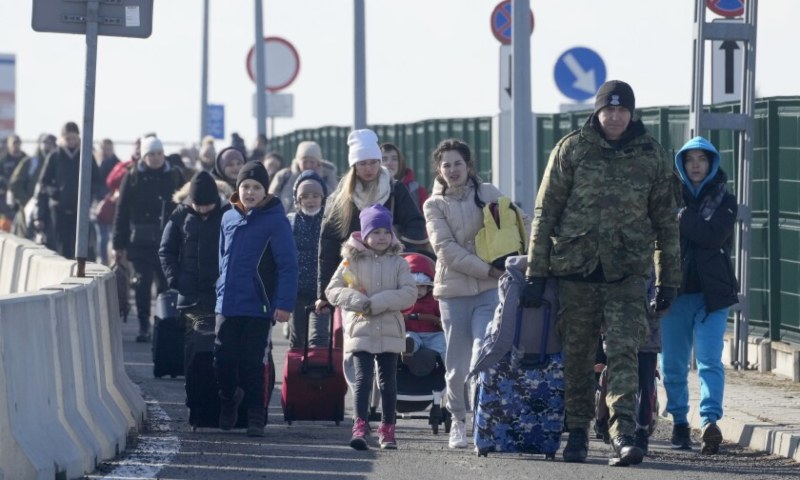Invasión a Ucrania deja más de 10 millones de desplazados