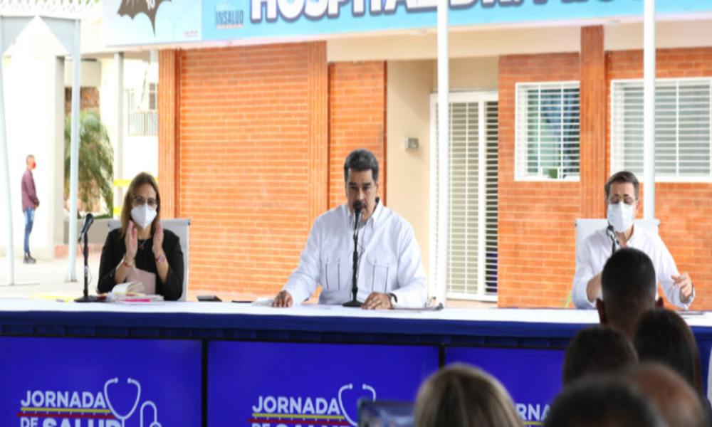 Maduro llama la atención a Farmatodo por denuncias sobre fallas vacunación Covid-19