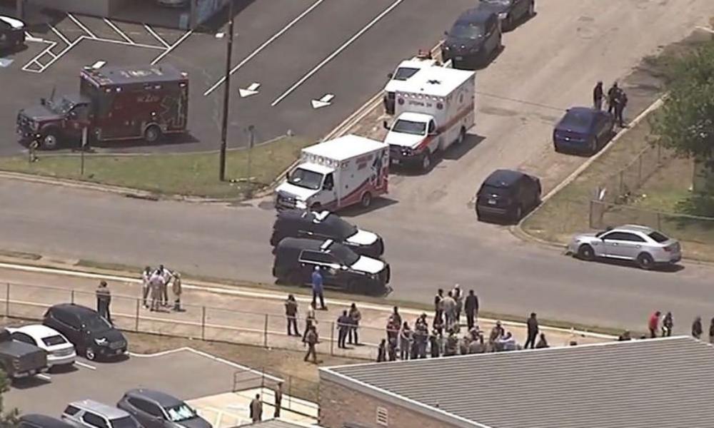 Al menos 15 muertos y varios heridos tras tiroteo en colegio de Texas