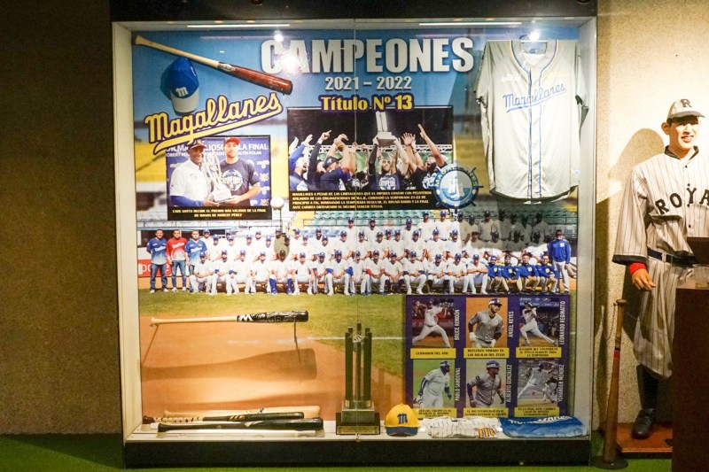El título 13 de Magallanes ya tiene su vitrina en el Museo del Beisbol