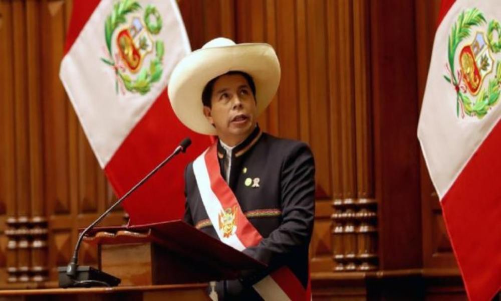 Presidente de Perú es interrogado en investigación por presunta corrupción