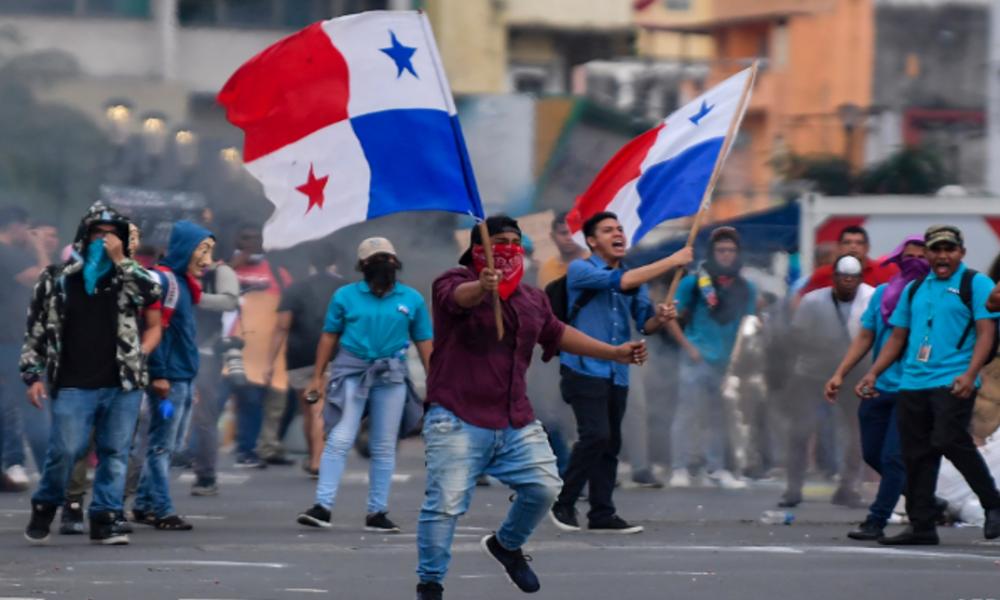 Crisis se prolonga en Panamá con cortes de rutas e intentos de saqueos