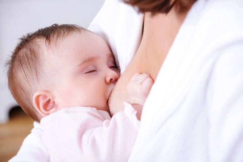 La leche materna es el mejor alimento para los bebés