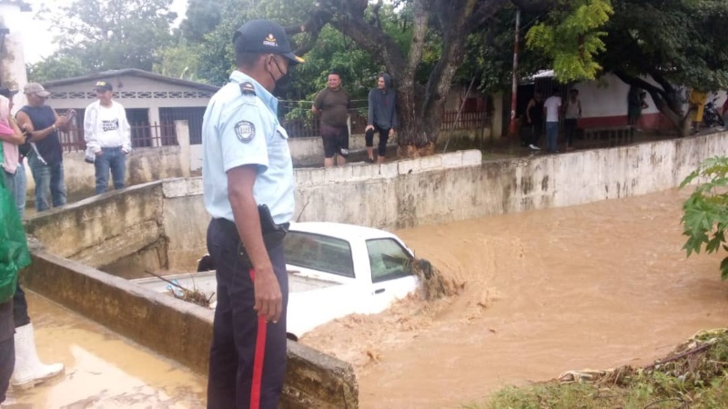 Lluvias en Lara dejaron deslizamientos, inundaciones y desbordamientos