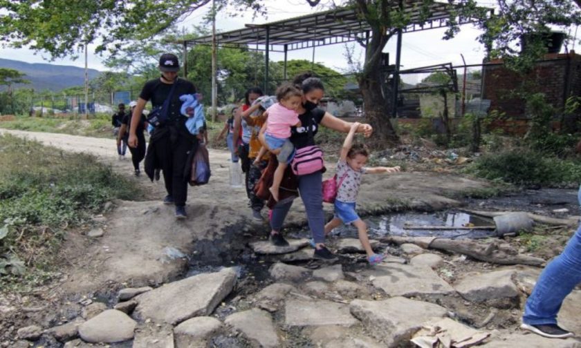 Defensor del Pueblo de Colombia aboga por derechos de niños venezolanos en la frontera