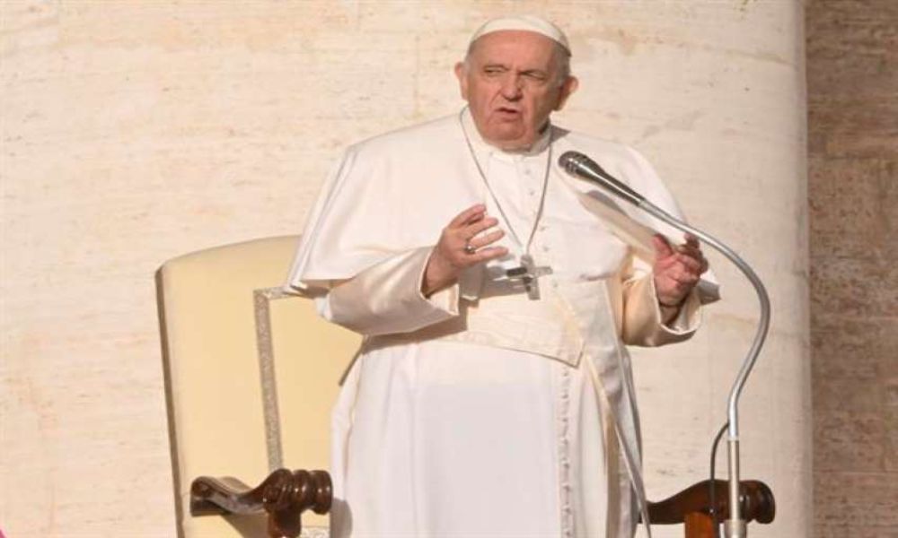 Papa pide paz para Ucrania tras apertura rusa a mediación vaticana