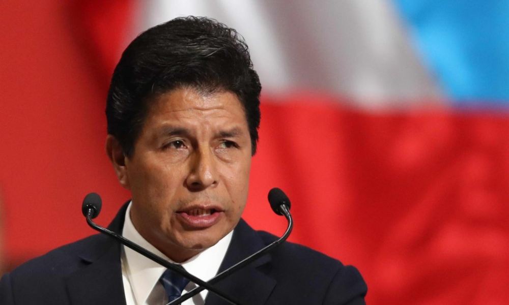 Gobierno de Perú defiende a Castillo, mientras Fiscalía justifica acusación