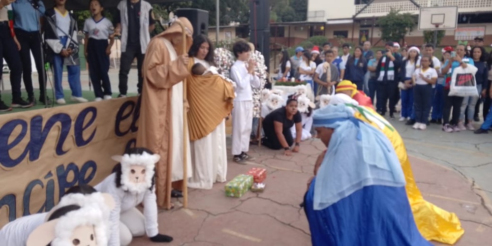 Arquidiócesis de Caracas y Colegios Parroquiales celebran el anuncio de la Navidad