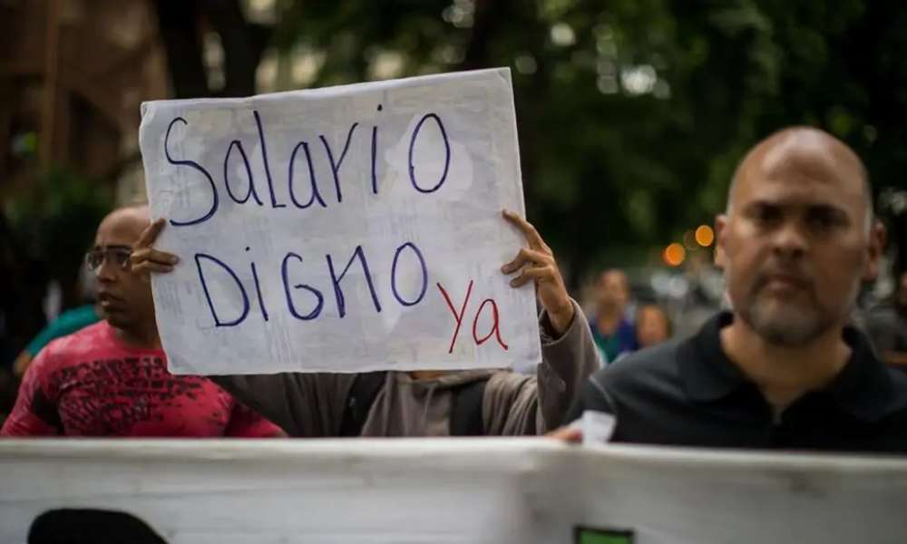 Sindicalistas de Venezuela exigen al Ejecutivo un aumento del salario mínimo