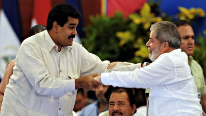 Maduro se solidariza con Lula y rechaza "violencia de neofascistas"