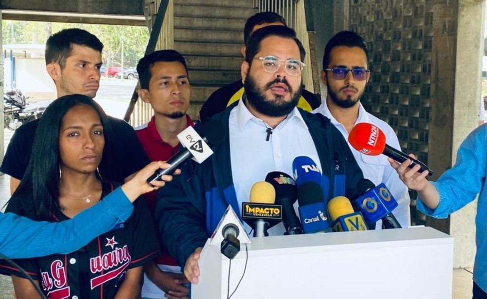 Estudiantes respaldan a docentes: "Los vamos a acompañar en su lucha"