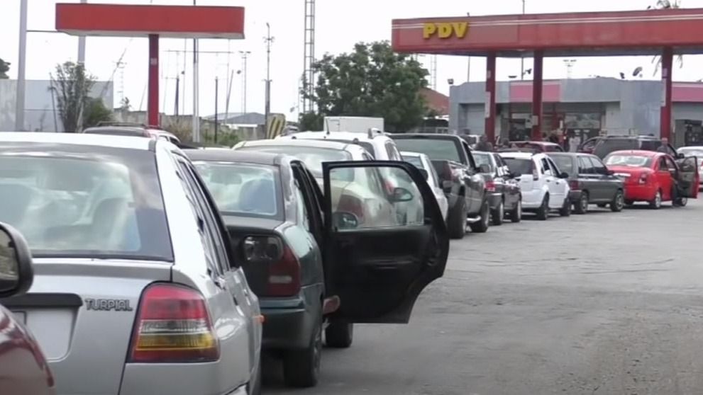 AN investigará irregularidades con la gasolina en estaciones de servicio