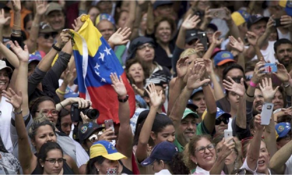 Oposición venezolana presenta una plataforma en España para buscar candidato