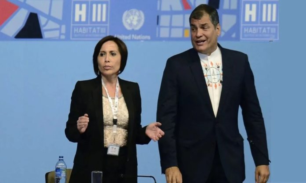 Ecuador expulsa al embajador de Argentina tras fuga de exministra a Venezuela