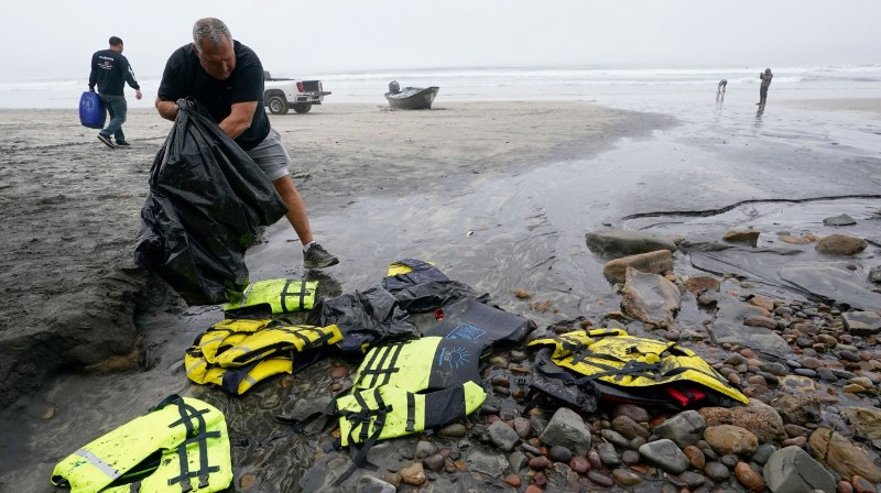 Al menos ocho migrantes fallecidos por naufragio en EEUU