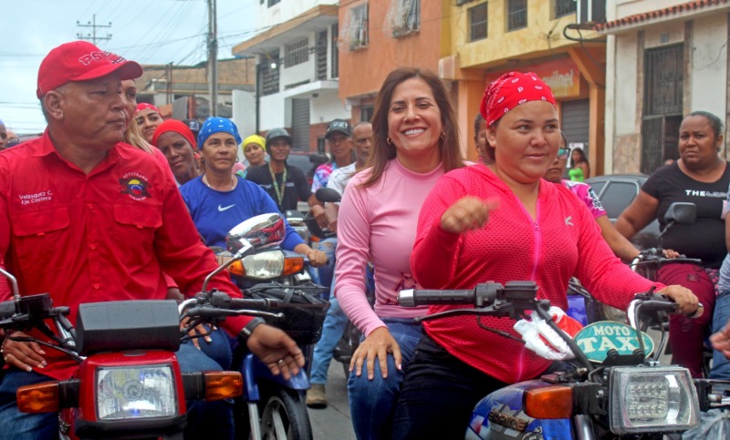 Mujeres de Puerto Cabello conmemoraron su día con un gran encuentro