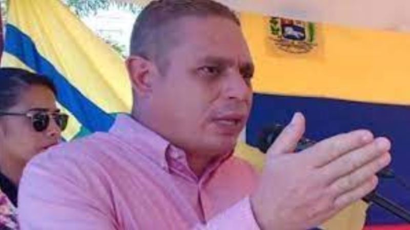 Un concejal del Partido Socialista Unido de Venezuela (PSUV) fue asesinado en el municipio Sifontes del estado Bolívar. La víctima fue identificada como José Ramón Atienza, según reseñaron medios locales.