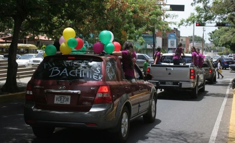 Prohibidas caravanas de graduación en Caracas +Ordenanza