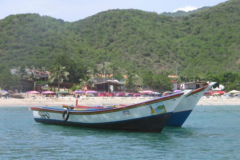 INEA prohibe zarpe de embarcaciones por paso de la tormenta Bret