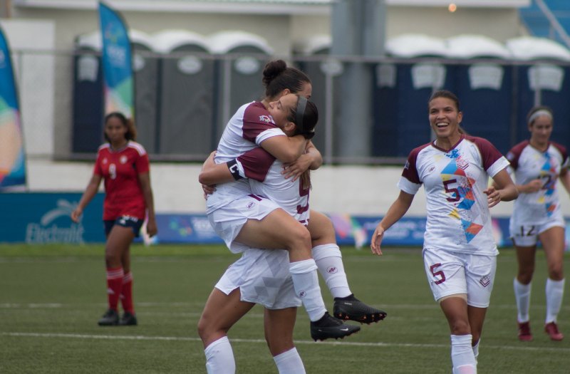 La Vinotinto femenina goleó a Costa Rica en San Salvador