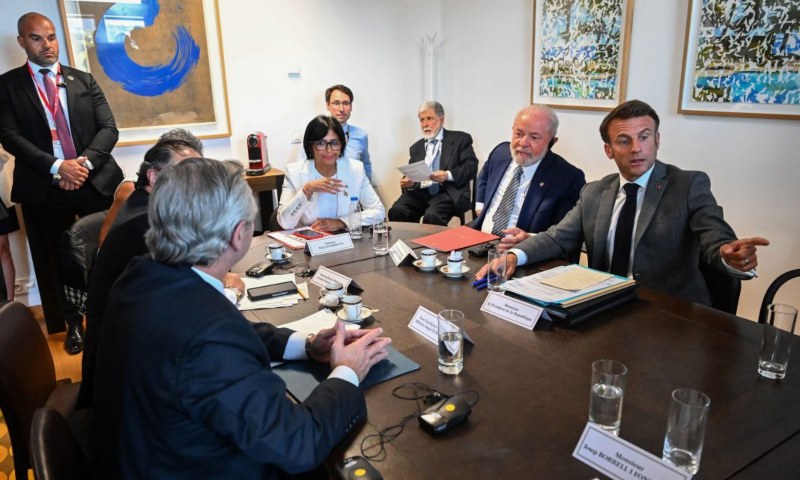 Delcy Rodríguez y Gerardo Blyde sostienen reunión en Bruselas