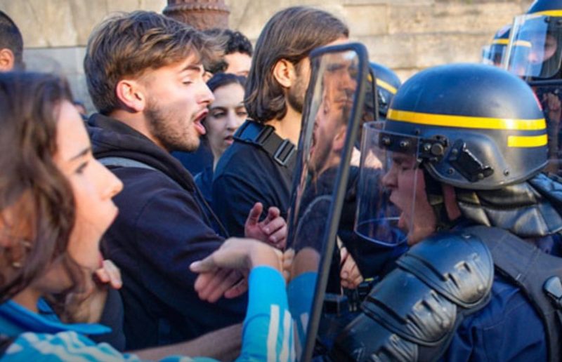Disturbios en Francia disminuyen ante despliegue policial