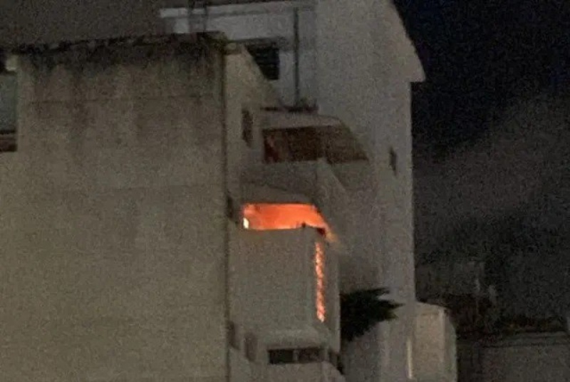 Una vela causó incendio en apartamento de Los Palos Grandes
