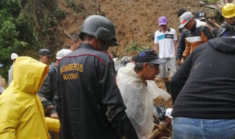Cuatro personas murieron tapiadas en Trujillo tras intensas lluvias