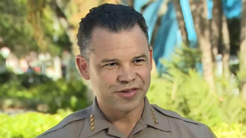 Jefe de la Policía de Miami renunció y se disparó en la cabeza