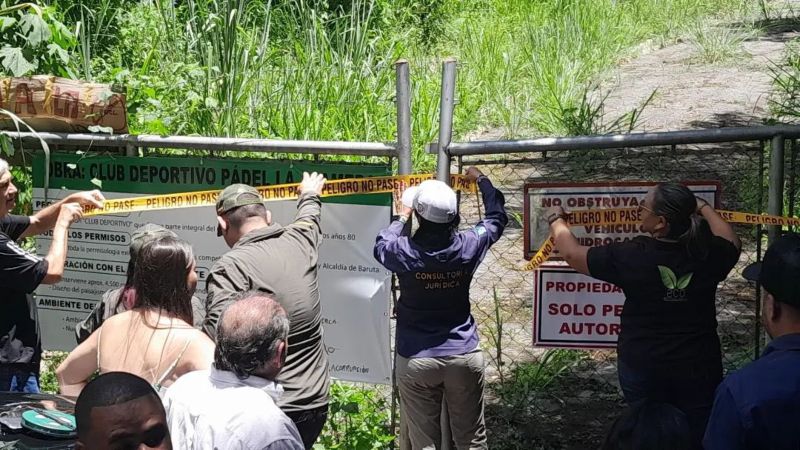 Ministerio de Ecosocialismo paralizó construcción de canchas de pádel en Baruta