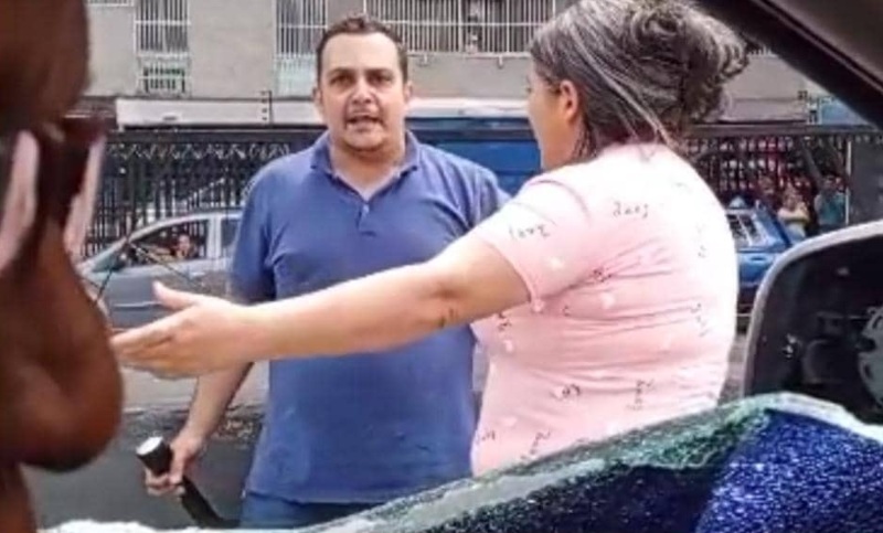 Investigan a sujeto que amenazó de muerte a conductor en Caracas +VIDEO