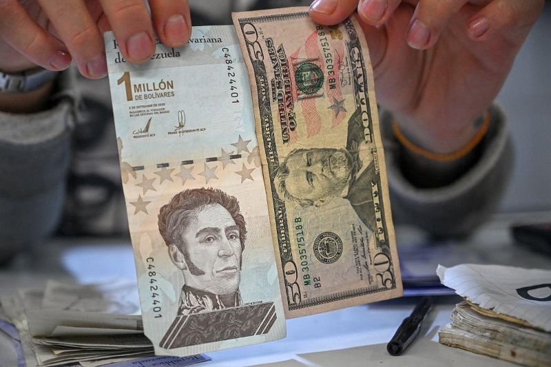 Salario mínimo en Venezuela no llega a los 4 dólares