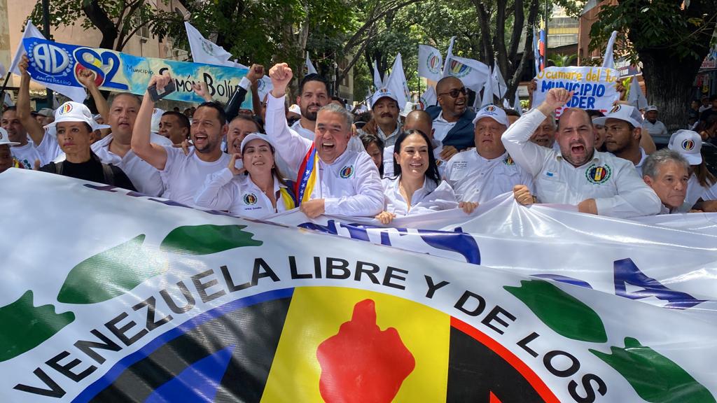Luis Eduardo Martínez y Laidy Gómez apuestan a la reunificación de Acción Democrática