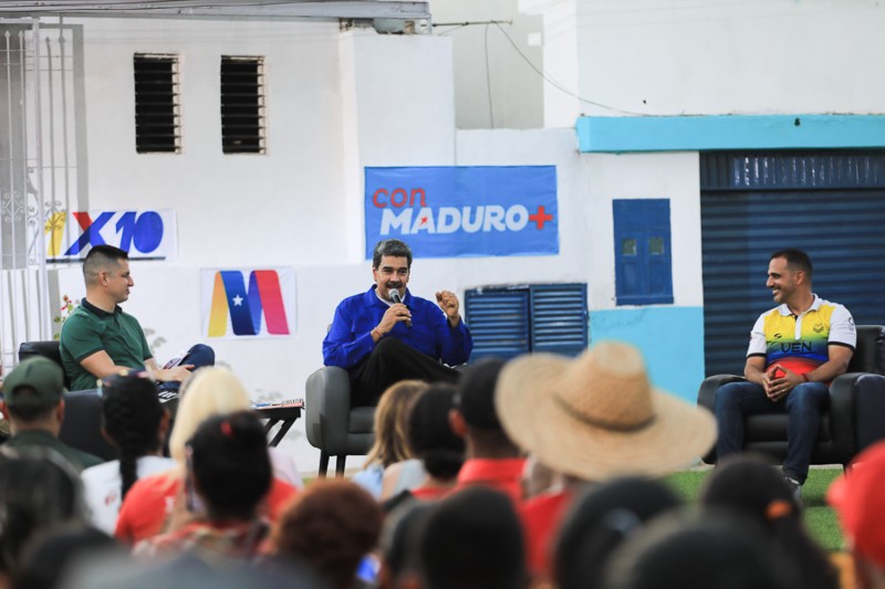 Maduro anunció transformación de liceos en escuelas técnicas integrales