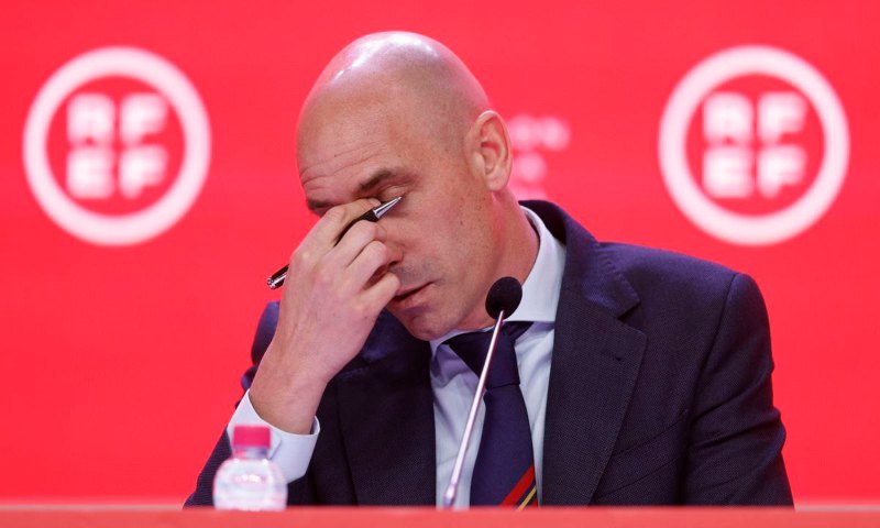 Rubiales renunció como presidente de la Federación Española de Fútbol