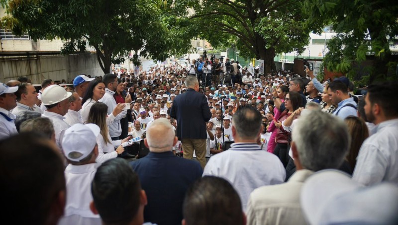 AD oficializa candidatura de Luis Eduardo Martínez a presidenciales de 2024
