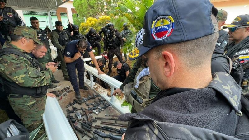 En Vista Hermosa incautaron armas, granadas y celulares +FOTOS