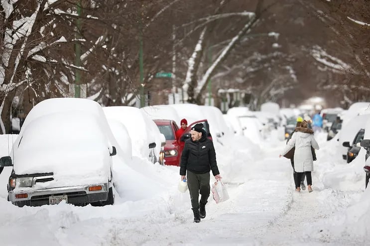 Tormenta de nieve complica la Navidad en zonas de EEUU