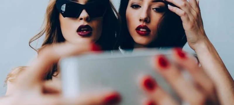 España regulará a los influencers