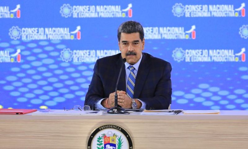 Maduro pidió en Navidad "unión para superar las adversidades"