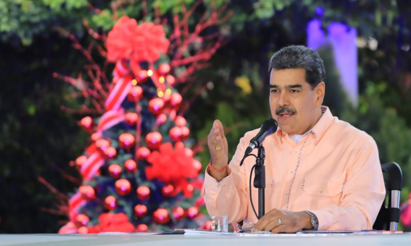 Maduro: "Aquí no hay perseguidos, hay traidores a la patria"