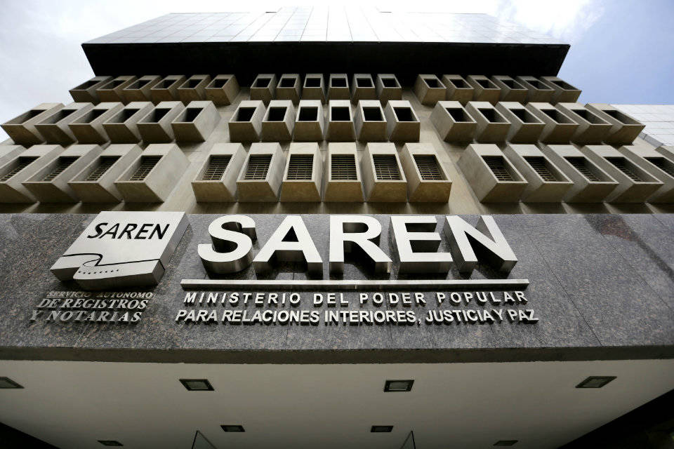 SAREN eliminó traspaso simple de vehículos