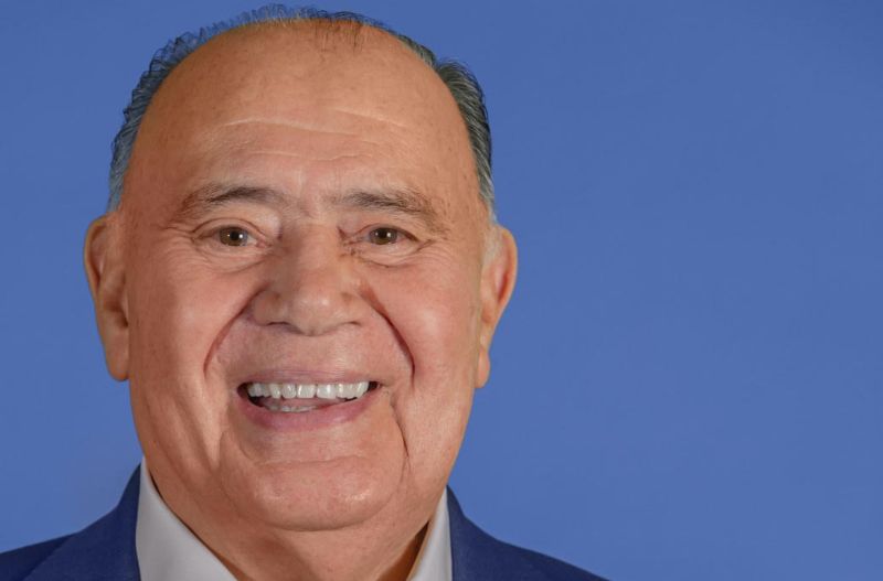 Francisco Pérez Rendiles enamora con "Trazos de Mi Alma II"