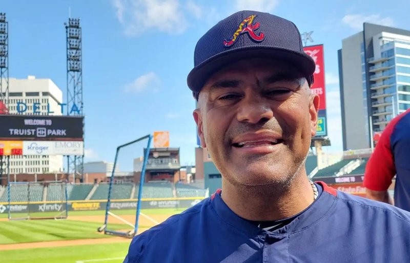 Eduardo Pérez comandará a Magallanes en la 2024-2025