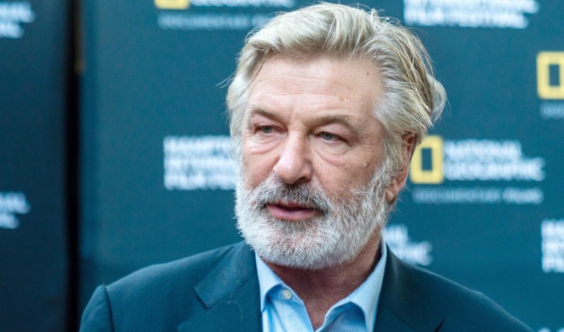 Alec Baldwin pide desestimar juicio por homicidio en su contra