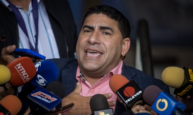 Ratti solicitará anulación de tarjetas de la MUD, Convergencia y MPV